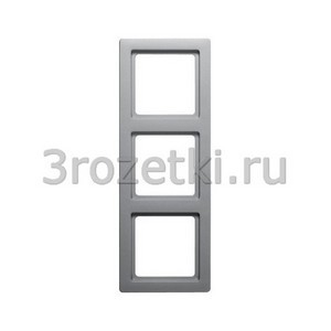 3rozetki.ru - Berker - Q.1. - [10136084] Рамка 3 постовая пластик, вертикальная/горизонтальная (алюминиевый бархат).