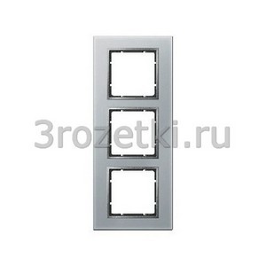 3rozetki.ru - Berker - B.7. - [10136414] Рамка 3 постовая стекло, вертикальная/горизонтальная вставка алюминиевая (алюминий).