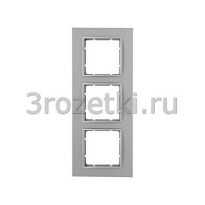 3rozetki.ru - Berker - B.7. - [10136424] Рамка 3 постовая пластик, вертикальная/горизонтальная вставка алюминиевая (алюминий матовый).