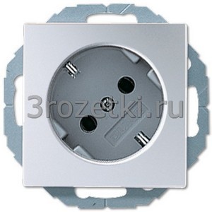 3rozetki.ru - Jung - [A520-45KIAL] SCHUKO®-розетка 45°, 16 A / 250 B ~, Дуропласт лакиров., алюминий.