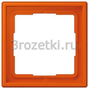 3rozetki.ru - Jung - [LC981SEV4320S] Рамка 1-пост, стандарт SEV.